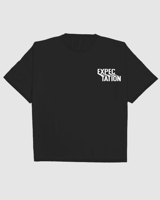 EXPECTATION CHEST LOGO PRINTED T-SHIRT